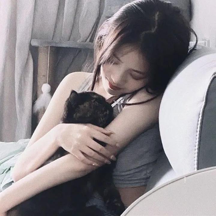 卢贝松之光芒万丈 海报