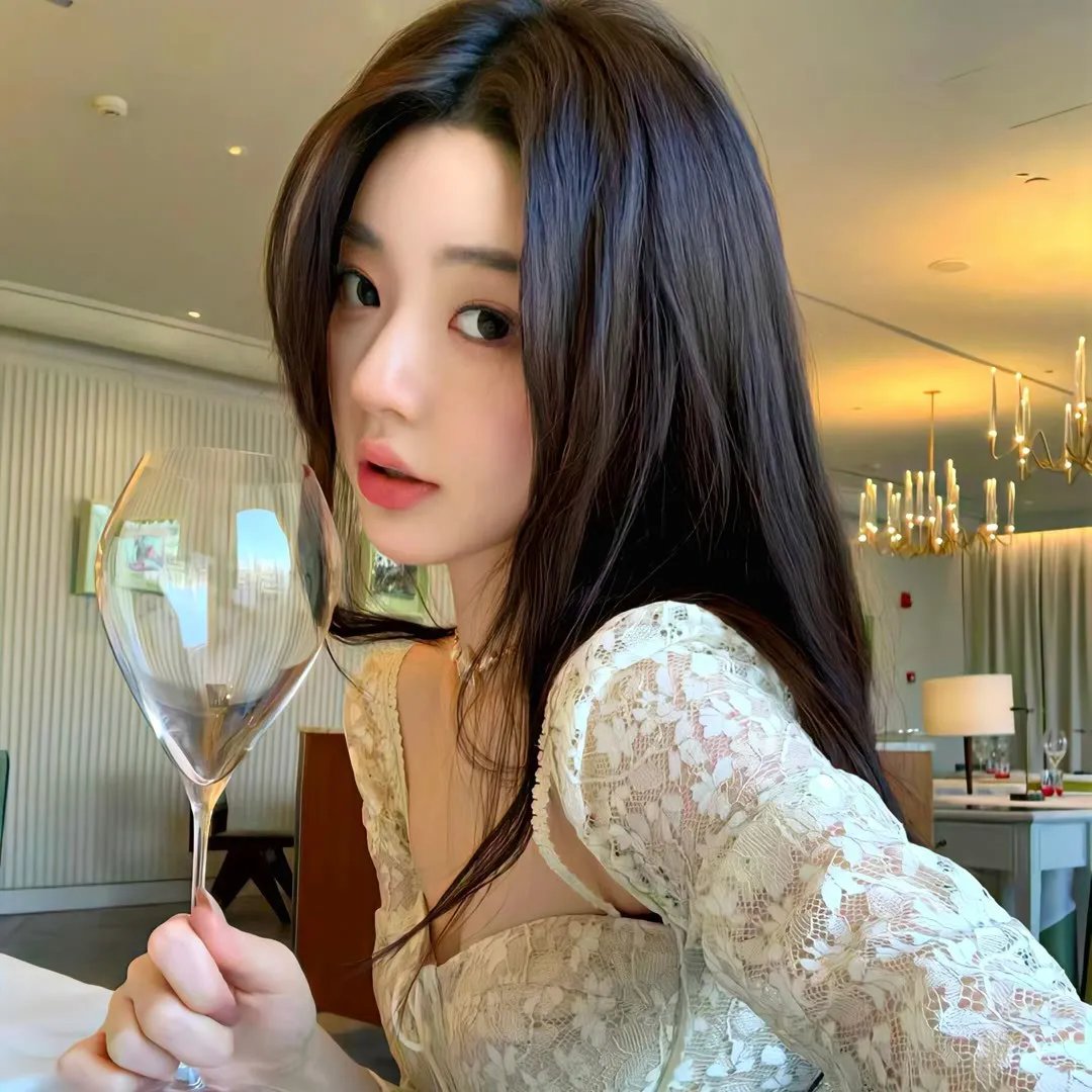龙城妖后 海报